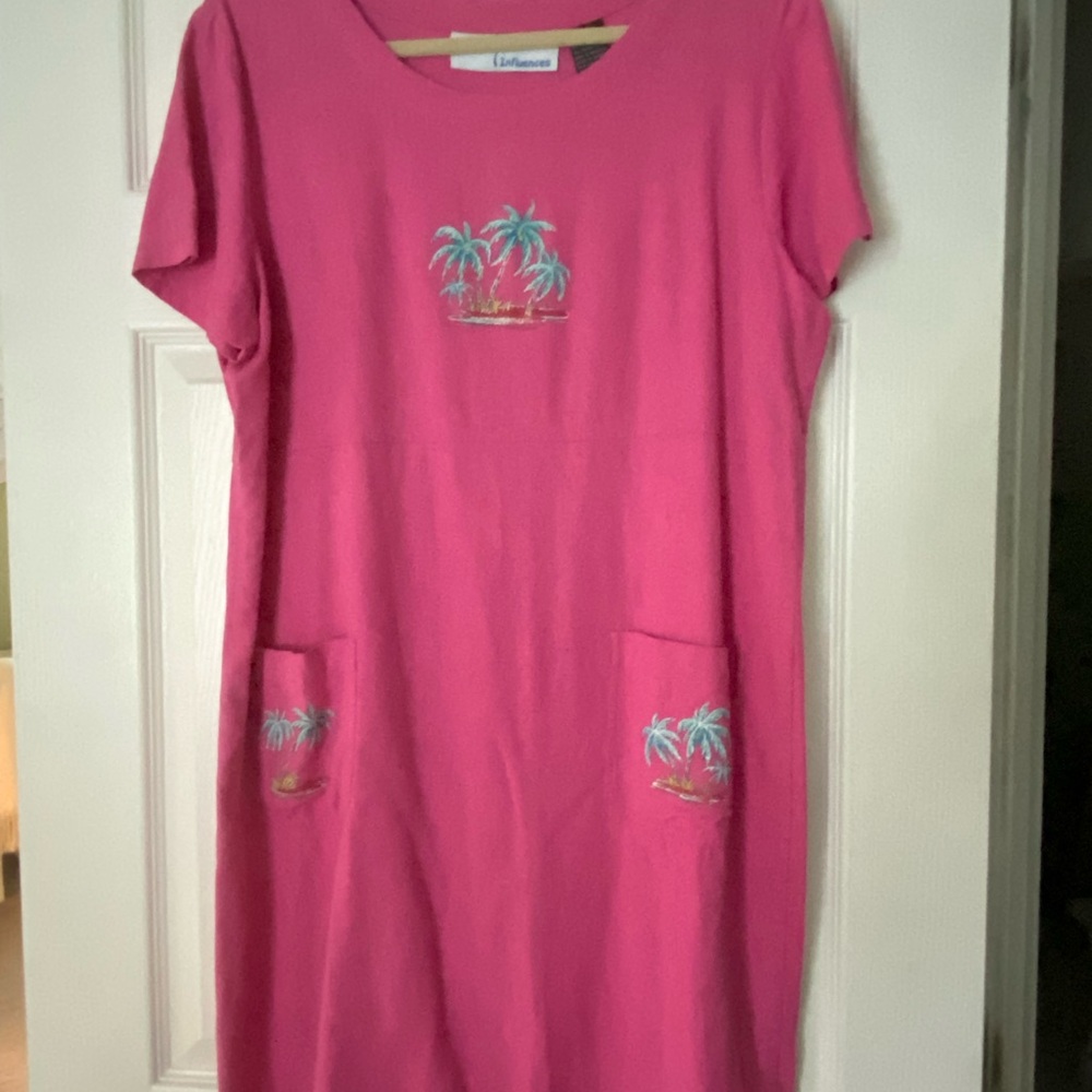 Women's Pink Short Sleeve Tee